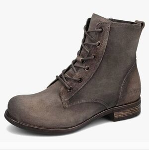 Taos Boot Camp Distressed Boot size 38 Size 7 -  7 1/2